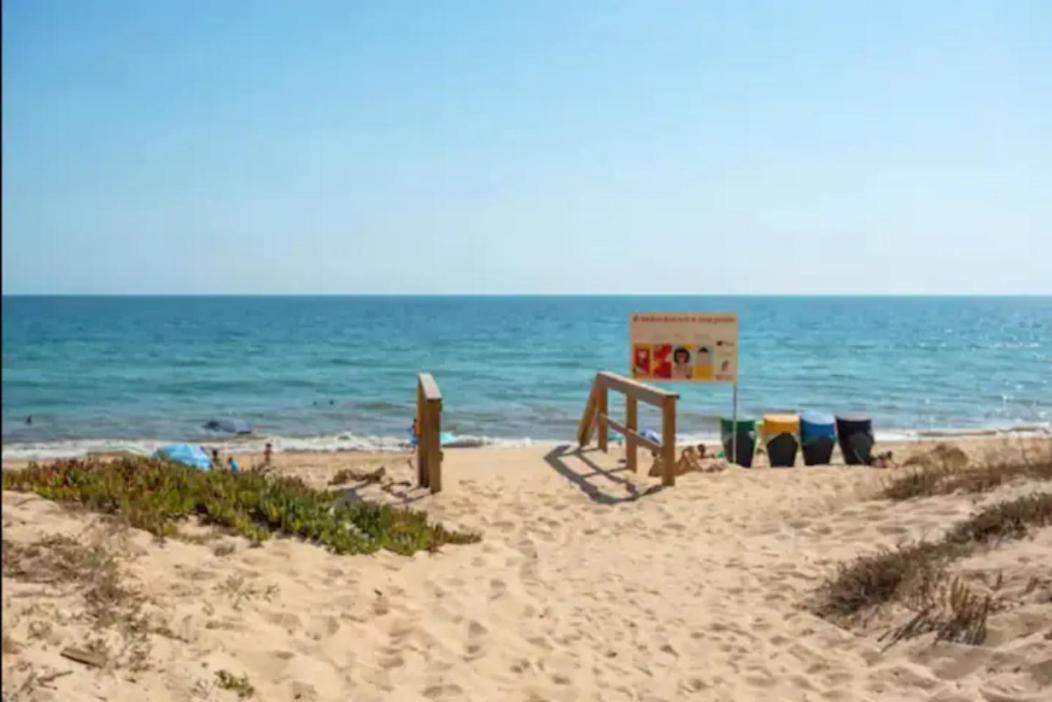 Blife Faro Beach Hostel & Rooms エクステリア 写真