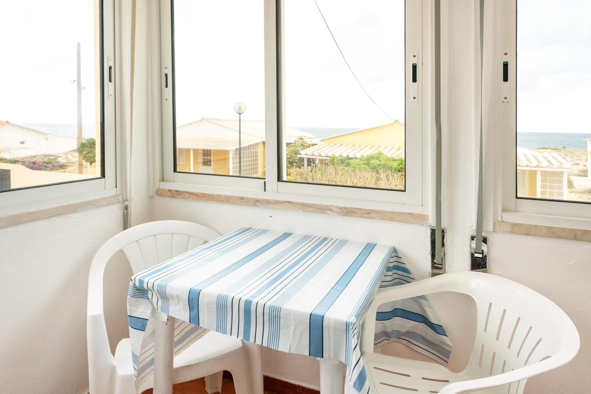 Blife Faro Beach Hostel & Rooms エクステリア 写真