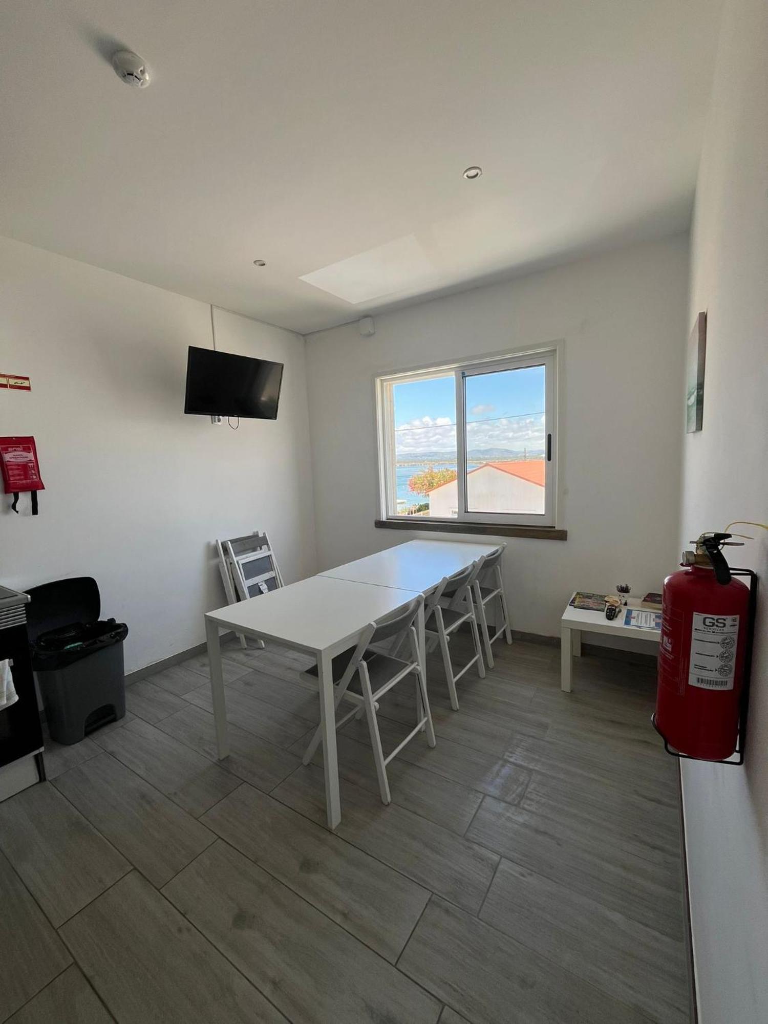 Blife Faro Beach Hostel & Rooms エクステリア 写真